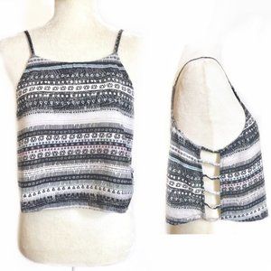 Silence + Noise | Triangle Pattern Crop Tank | M